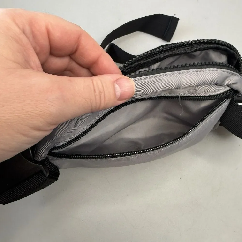 Napleton Since 1931 Gray Belt Bag Fanny Pack Crossbody Sling Travel Sport EUC